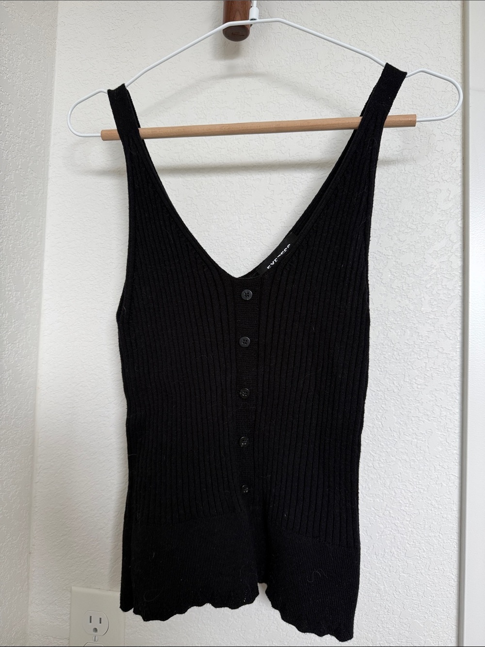 Express Knit Black Ribbed Button-Front Tank Top - Picture 3 of 4